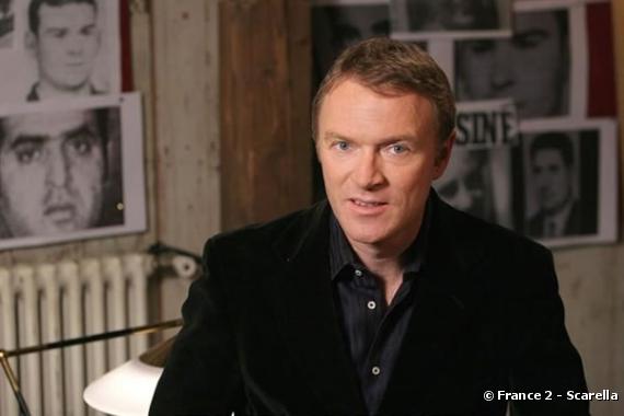 Christophe Hondelatte présente "Faites entrer l'accusé" sur France 2
