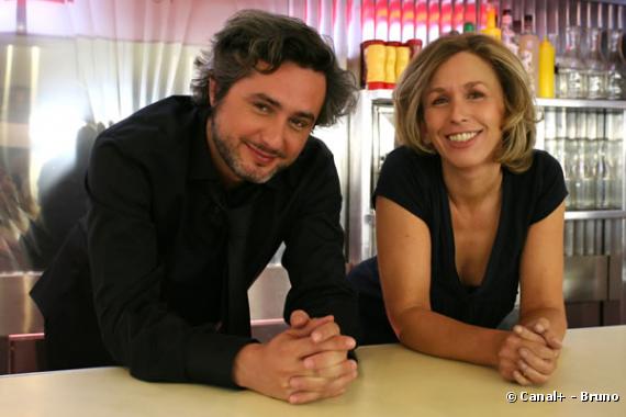 Nicolas Rey et Pascale Clark dans "Un café, l'addition" sur Canal+.