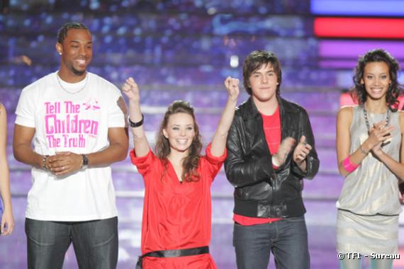 Mathieu, Noémie, Jérémy et Eva à la Star Academy 7.