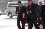 Vidéobuzz : Un sac Louis Vuitton offert par Nicolas à Carla