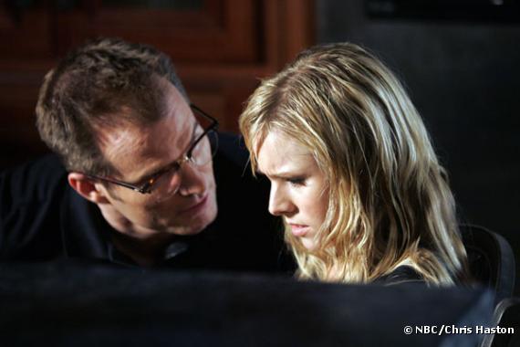 Jack Coleman et Kristen Bell dans "Heroes"
