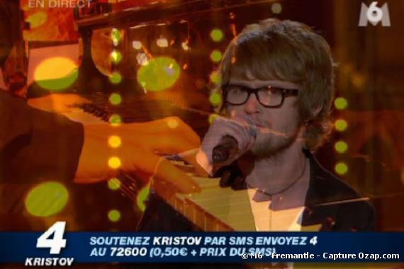 Kristov, candidat à Nouvelle Star 2008, lors du prime du 9 avril 2008.