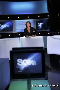 Carole Gaessler présente "Soir 3"