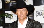 Charts US : un chanteur country détrône Michael Jackson