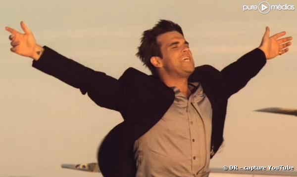 Robbie Williams dans le clip de "Bodies"