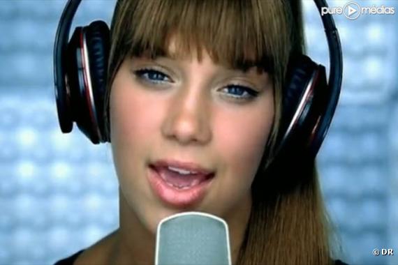 Agnes dans le clip américain de "Release Me"