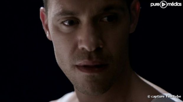 Will Young dans le clip de "Jealousy"