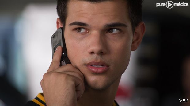 Taylor Lautner dans le film "Identité secrète"