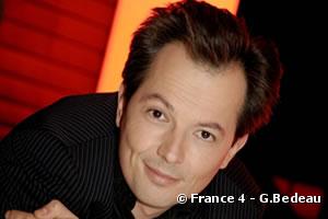 Stéphane Blakowski co-présente "Culture Club" sur France 4
