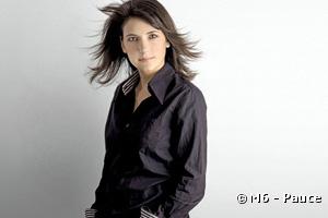 Estelle Denis présente "100 % Mag".