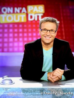 Laurent Ruquier présente "On n'a pas tout dit" sur France 2.