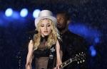 Vidéobuzz : Madonna glisse et tombe sur scène
