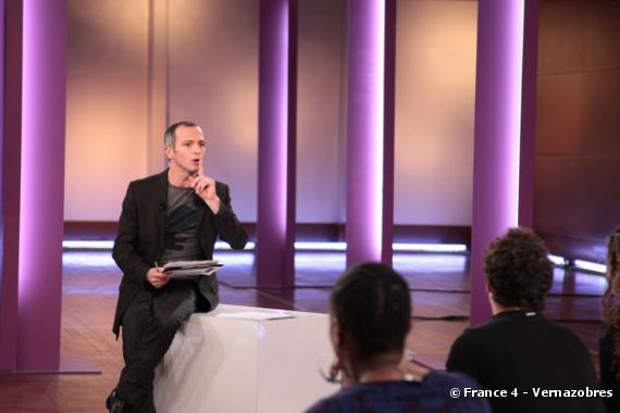 Samuel Etienne présente "Questions de génération" sur France 4