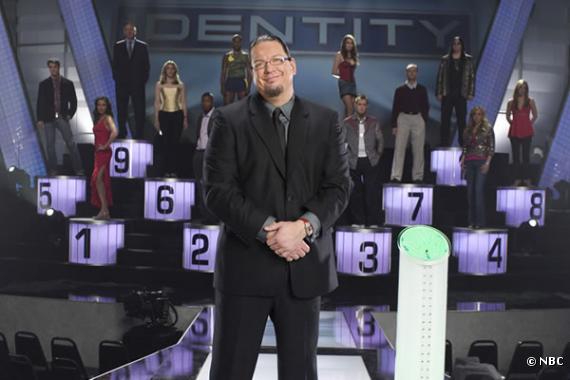 Penn Jillette, animateur du jeu américain "Identity" diffusé sur NBC