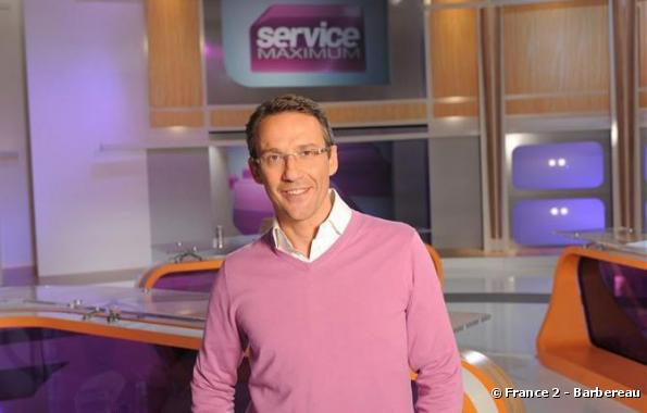Julien Courbet présente "Service maximum" sur France 2
