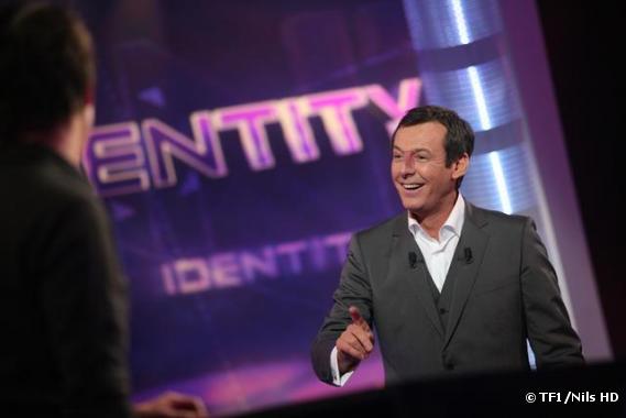 Jean-Luc Reichmann sur le plateau d "Identity"