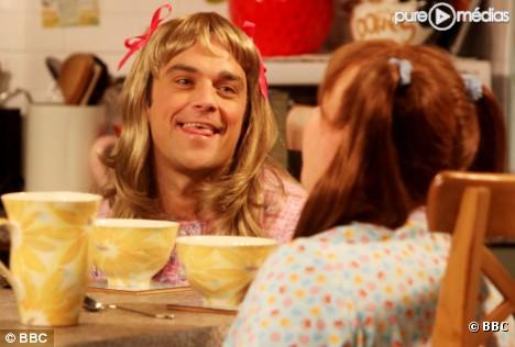 Robbie Williams face à Matt Lucas dans "Little Britain"