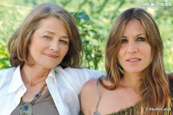 Charlotte Rampling et Mathilde Seigner dans "Quelque chose à te dire"