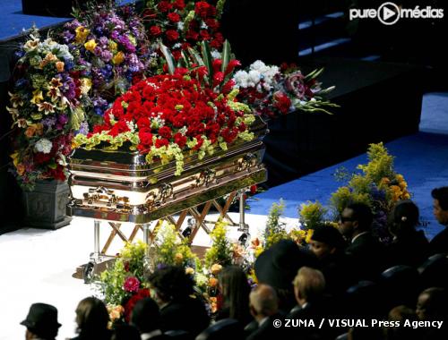 Le cercueil de Michael Jackson lors de l'hommage rendu à Los Angeles, le 7 juillet 2009