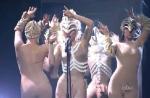 Lady GaGa impressionne aux American Music Awards (vidéo)