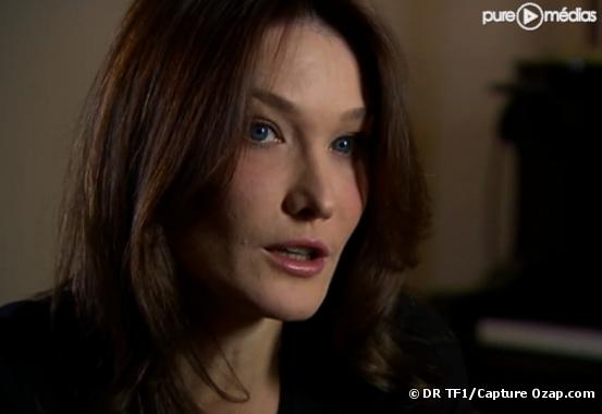 Carla Bruni à "Sept à Huit" le 13 décembre 2009.
