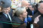 Zapping : Marine Le Pen prise à partie à Strasbourg