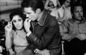 Elizabeth Taylor avec Edward Dmytryk en 1957.
