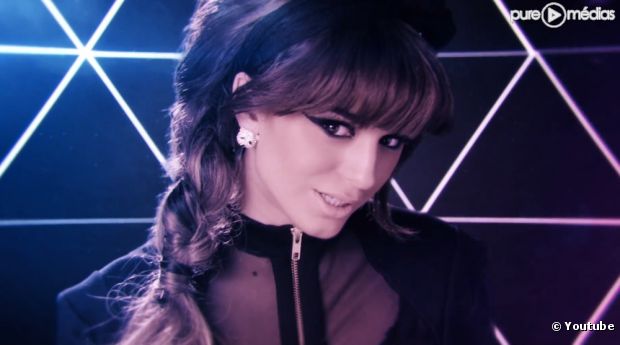 Cher Lloyd dans le clip de "Swagger Jagger"