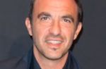 Zapping : Nikos Aliagas prié de quitter le studio d'Europe 1 pour avoir cité NRJ !