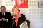 Conflits d'intérêt : Marine Le Pen s'en prend à Caroline Roux, journaliste sur Canal+