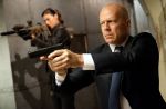 Bruce Willis envisagerait d'attaquer Apple
