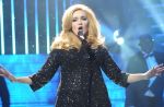 "Un air de star" : Valérie Bègue bluffante en Adele