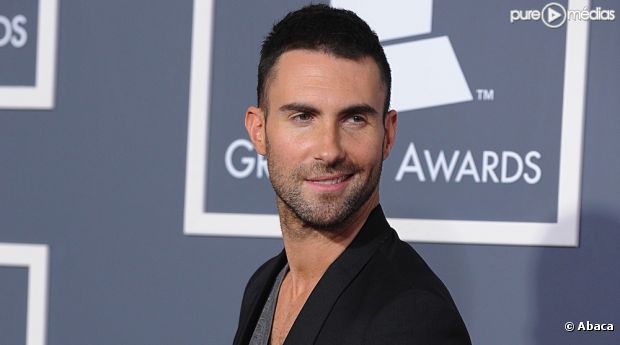 Adam Levine aux Grammy Awards 2011
