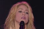 Clip : Shakira utilise un live pour sa version de "Je l'aime à mourir"