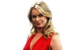 Séries : Rebecca Romijn fera un tour avec les "Carpoolers"