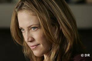 Ally Walker dans "Tell Me You Love Me"