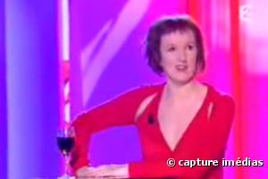 L'humoriste Anne Roumanoff dans Vivement Dimanche.