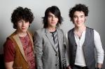 Les Jonas Brothers dans un film sur... un chien qui pète