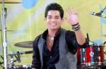 Adam Lambert signe la B.O. événement du film "2012" (son)