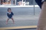 Pub : Evian fait de nouveau danser des bébés !