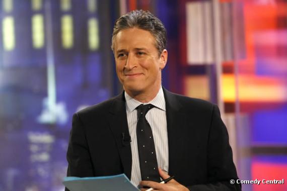 Jon Stewart présente "The Daily Show" sur Comedy Central