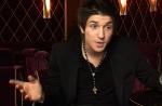 Clip : Quentin Mosimann dévoile "Cherchez le garçon"