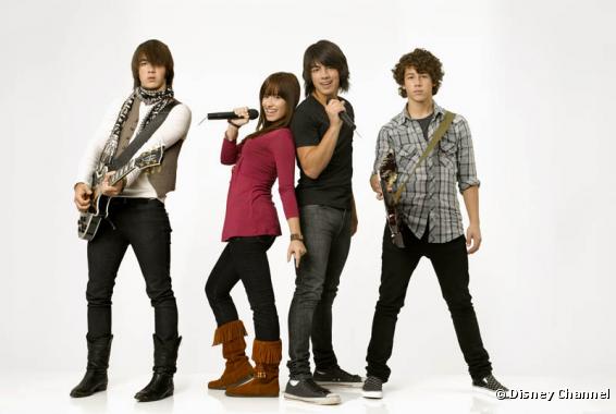 Kevin Jonas, Demi Lovato, Joe Jonas et Nick Jonas dans "Camp Rock"