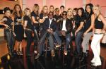 Vidéobuzz : 13 divas contre le cancer