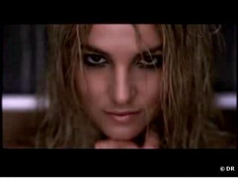 Britney Spears dans le clip de "Womanizer"