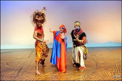 Valérie Damidot sur la scène du Roi Lion, le 2 décembre 2008