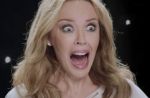 Kylie Minogue séquestrée par un fan pour une publicité