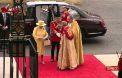 La reine Elizabeth II arrive à l'Abbaye de Westminster