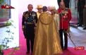 La reine Elizabeth II arrive à l'Abbaye de Westminster