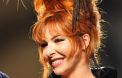 Mylène Farmer défile pour Jean-Paul Gaultier.